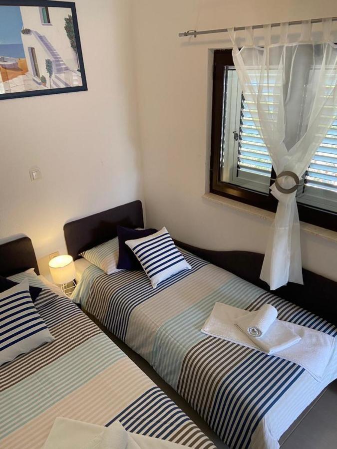Holiday Home Rustika Mali Drvenik Eksteriør bilde